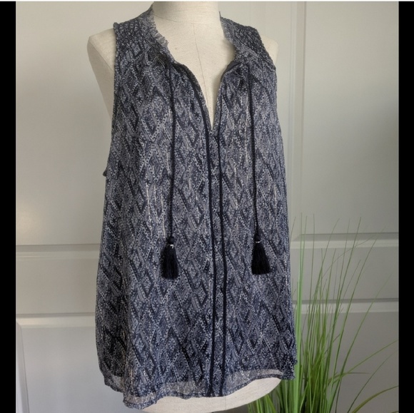 Lucky Brand Tops - Lucky Brand Tank Racer Back Tassel Tie Size L NWT